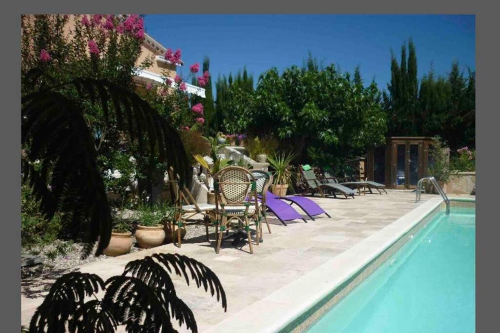 Peaceful 3 Bedroom 8 Person Ground Floor Apartment With Large Private Heated Pool La Digne-d'Amont Exterior photo